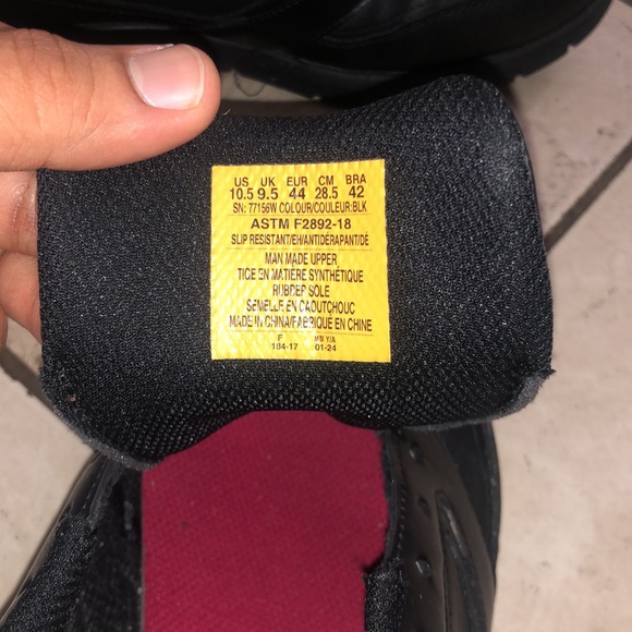 Skechers anti slip shoes - Picture 5 of 5